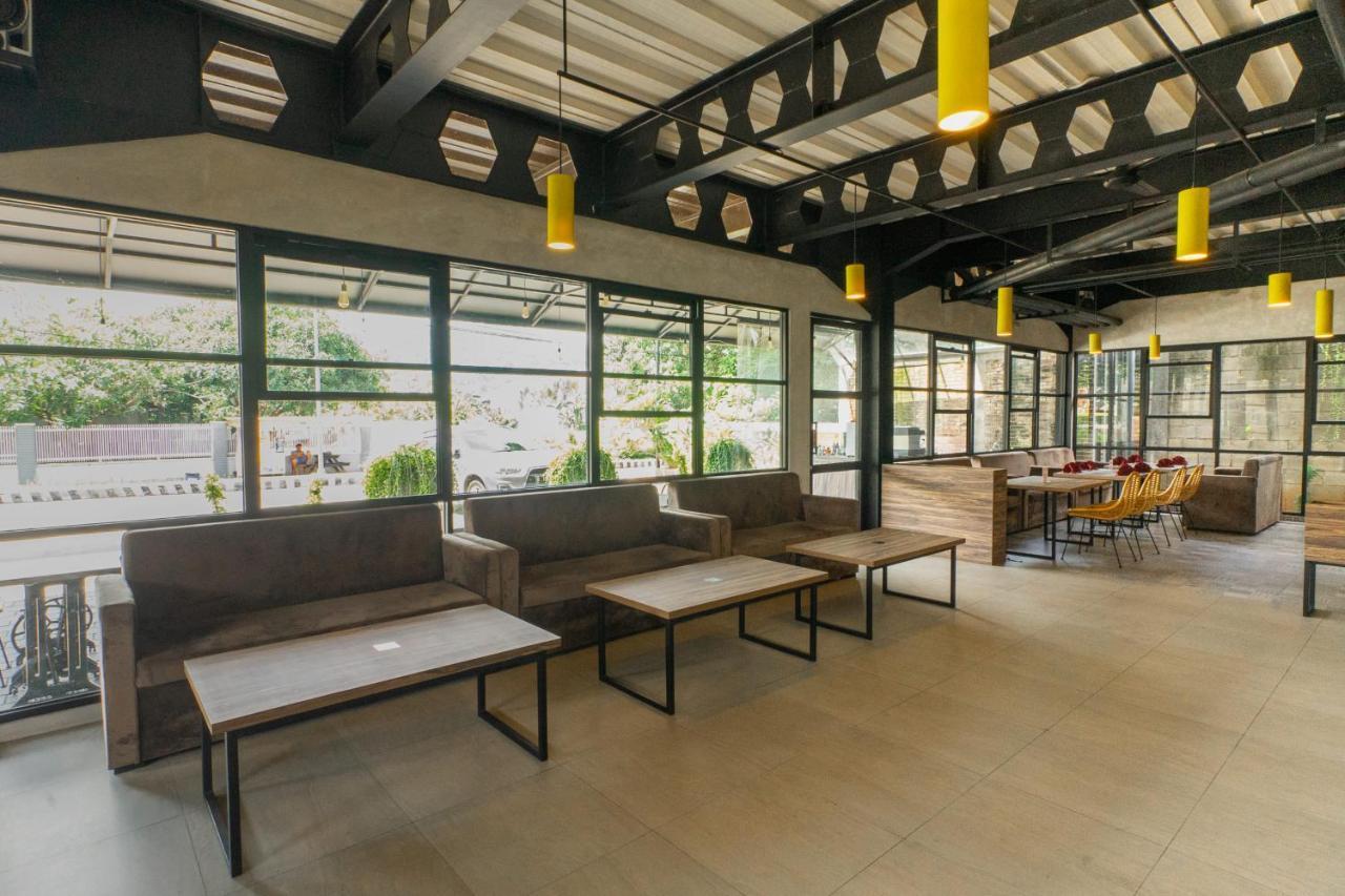 Hotel Summerville Majalengka Exterior foto